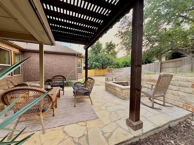 Building Photo - 300 Grafton Ln