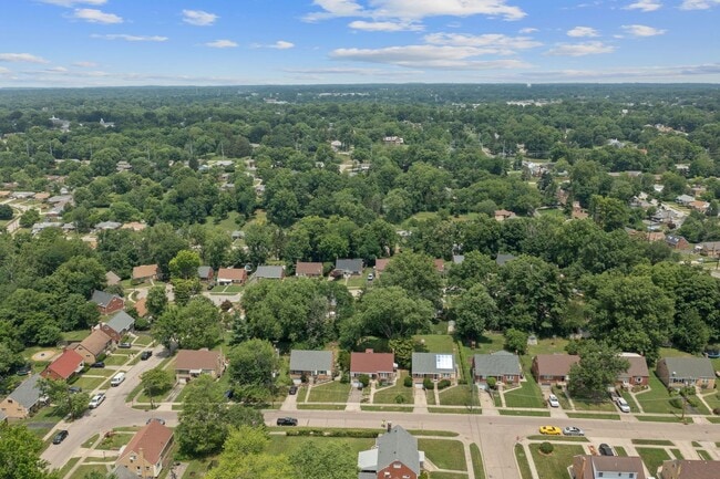 Building Photo - Delhi Township- Cute Single Family 4 bed, ...