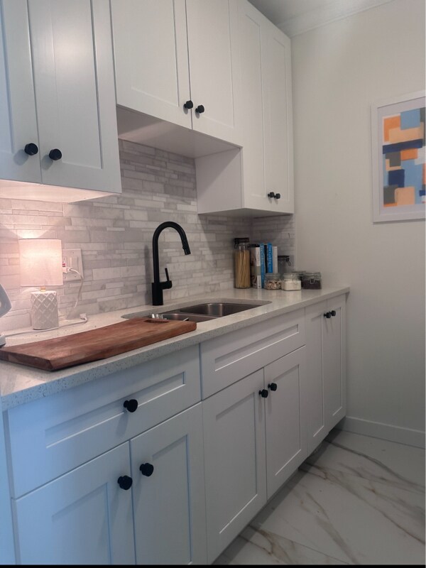 Building Photo - 473 12th Ave S