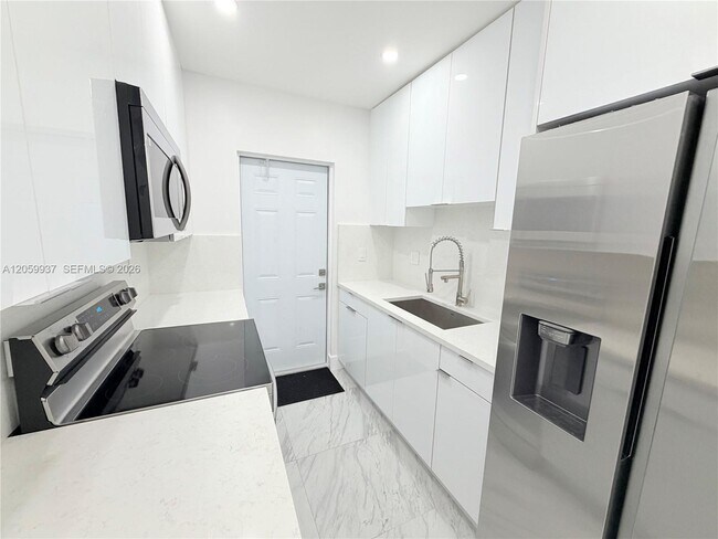 Building Photo - 3390 NW 50th St