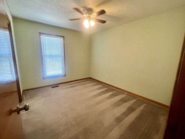 Building Photo - Who is looking for a New Kitchen?