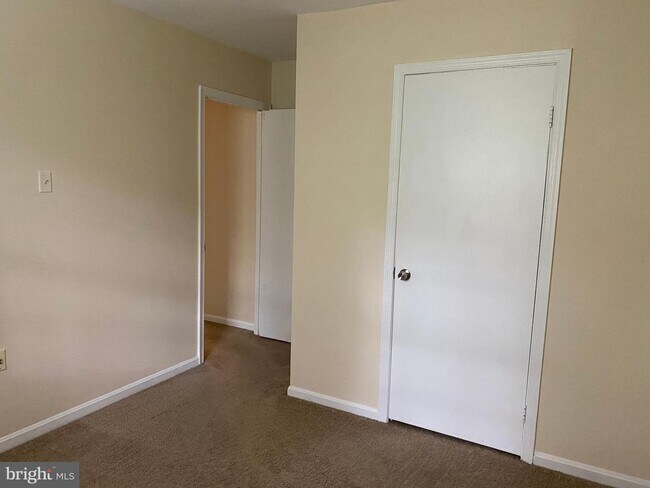 Building Photo - 2822 Hogan Ct