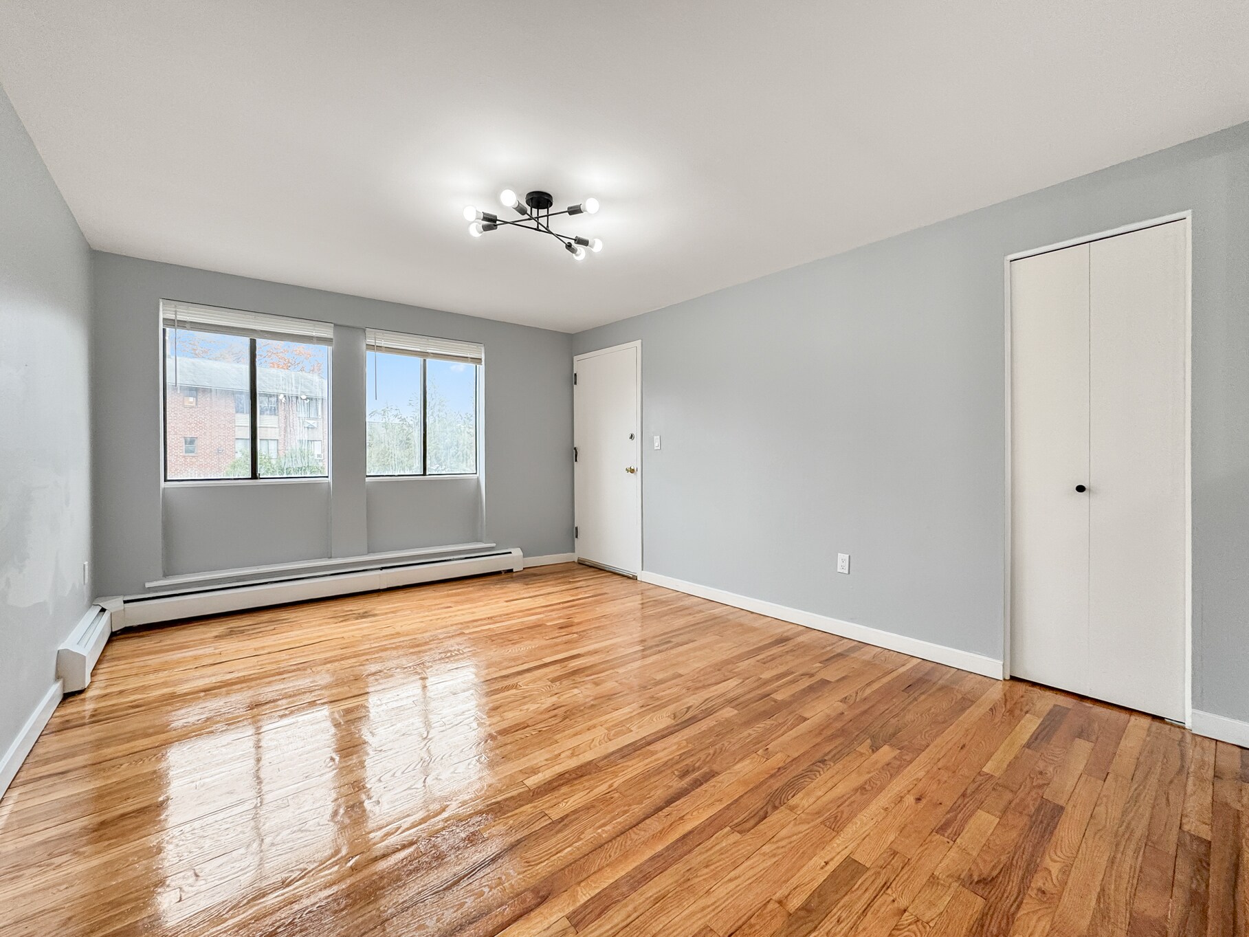 Building Photo - 30 Henderson Dr