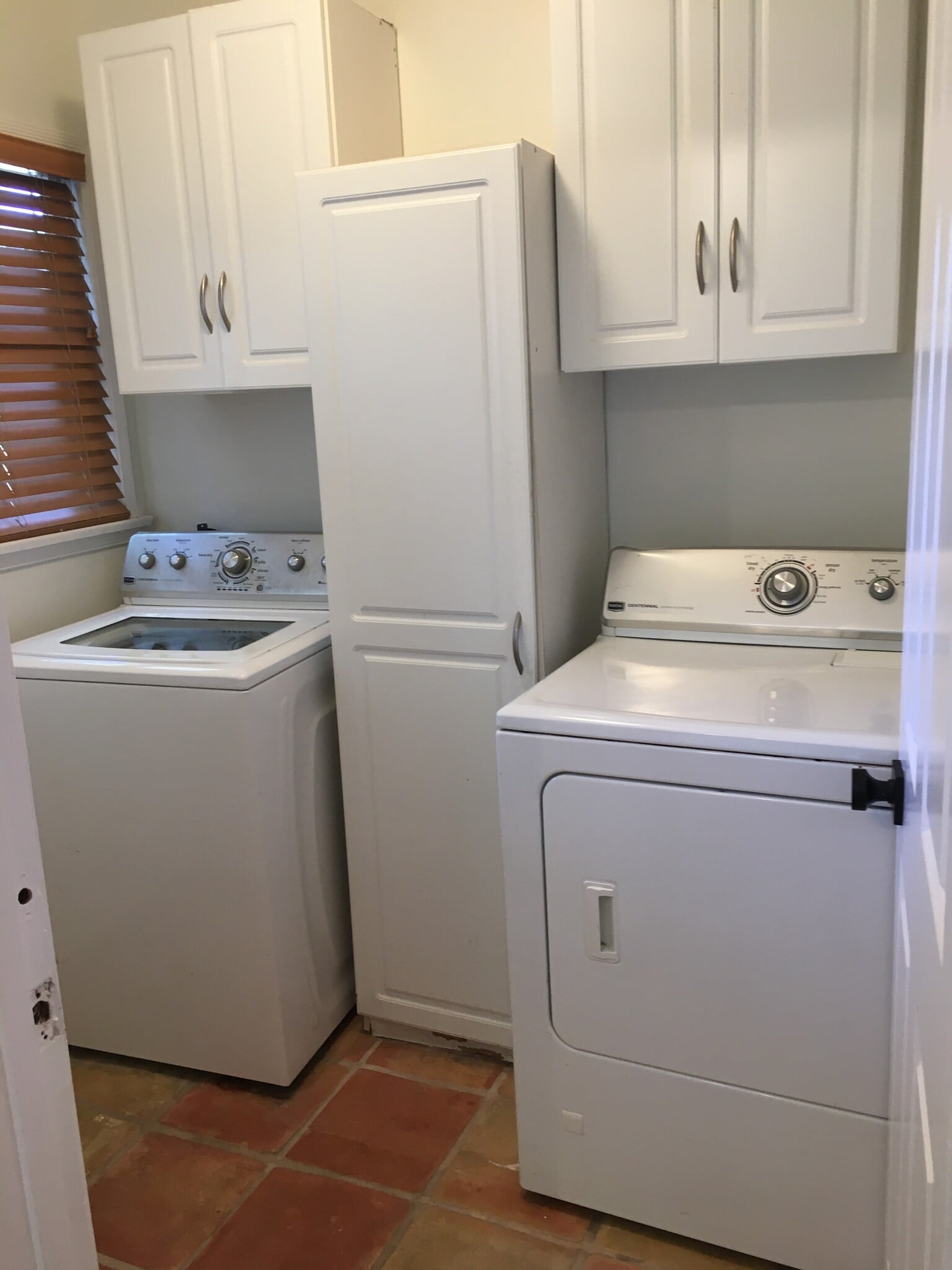 Laundry room off kitchen - 11425 Cashmere St