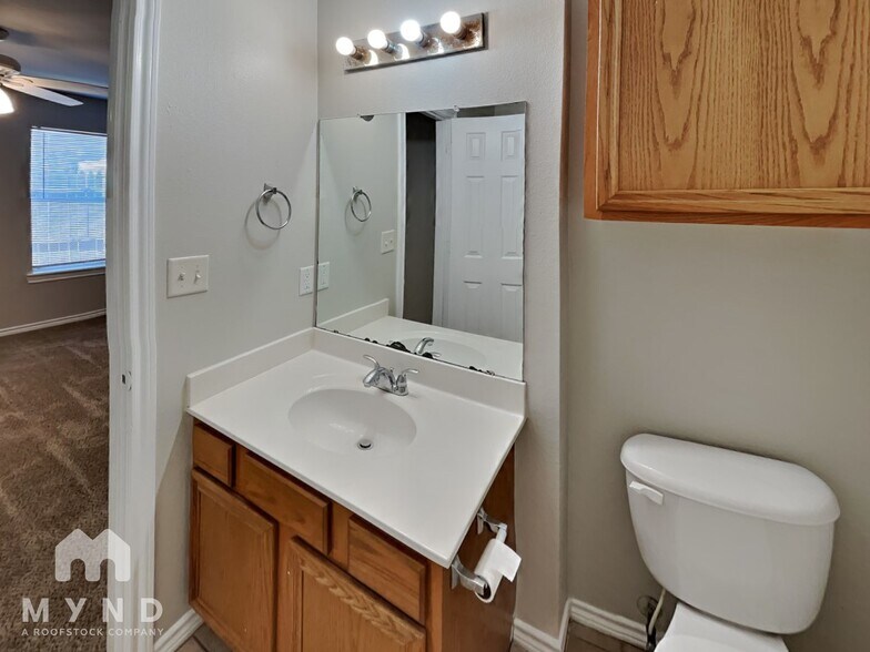 Building Photo - 5419 Harvard St