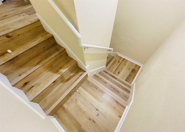 Building Photo - 9400 Bellaire Blvd