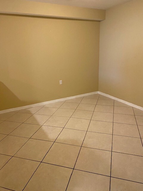 Building Photo - 9419 Ivy Brook Run