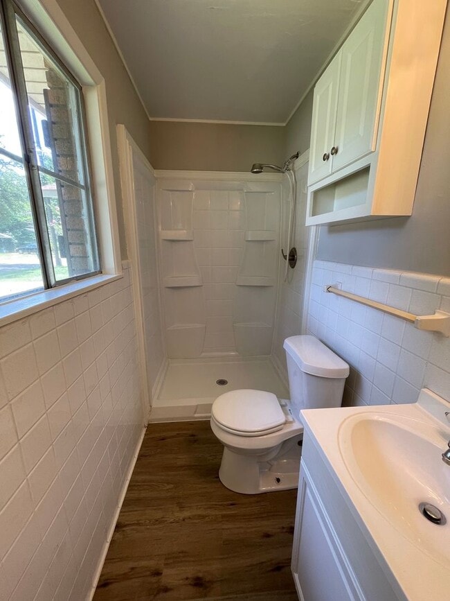 Building Photo - 3 bed 2 bath Home for Rent in Monroe | Pel...