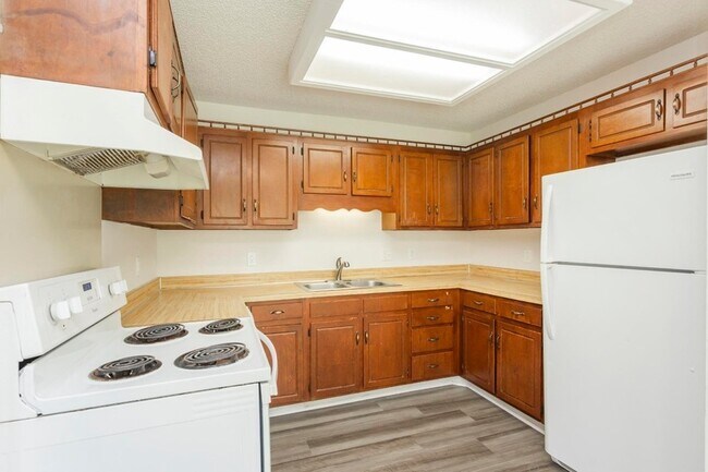 Building Photo - 3104 Kinwood Dr