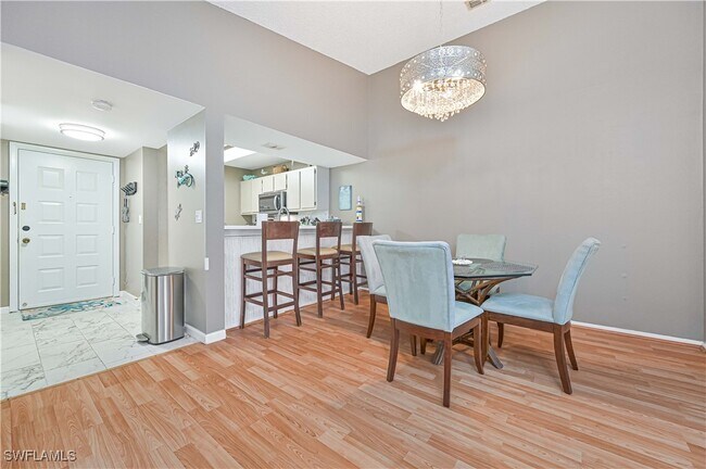 Building Photo - 14860 Summerlin Woods Dr