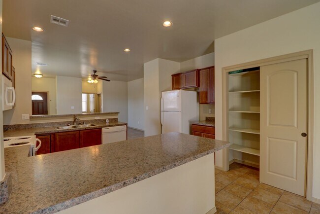 Building Photo - 4987 Wendall Rd