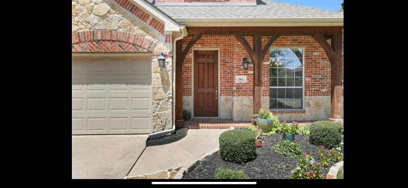 Building Photo - 961 Noble Ave