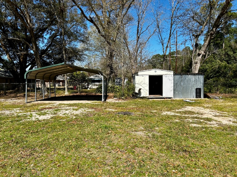 Building Photo - 120 Nolen St