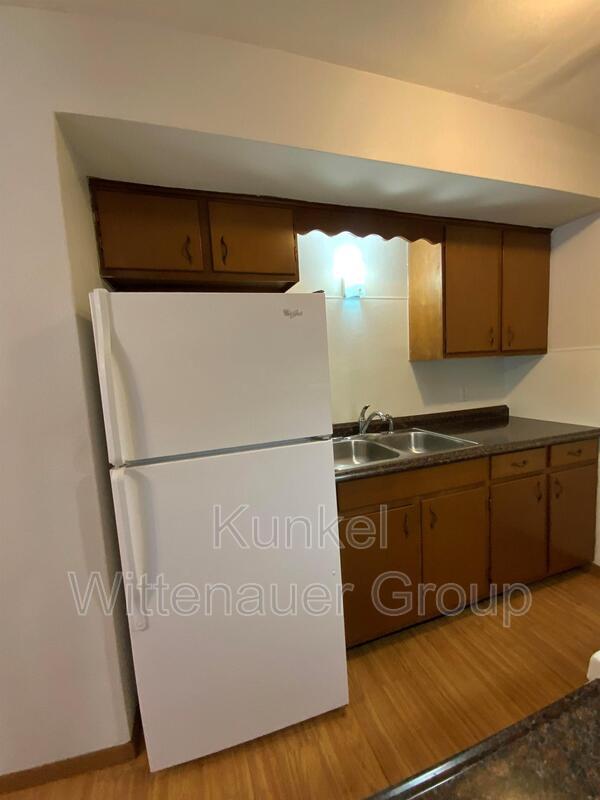 Building Photo - 1816 Jamestown Rd