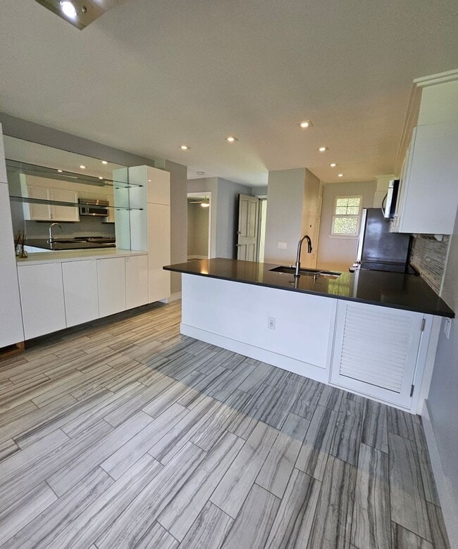 Building Photo - Ocean View 2 bedroom in Wailea Fairway