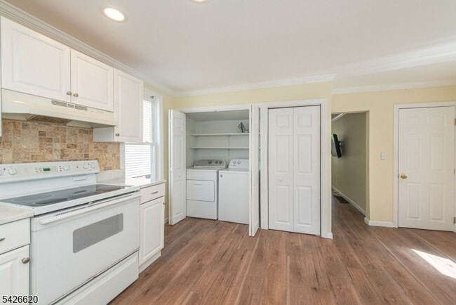 Building Photo - 108 Lafayette St