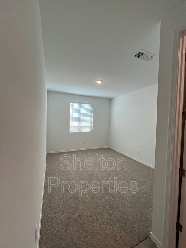 Building Photo - 7721 W Saddlehorn Rd