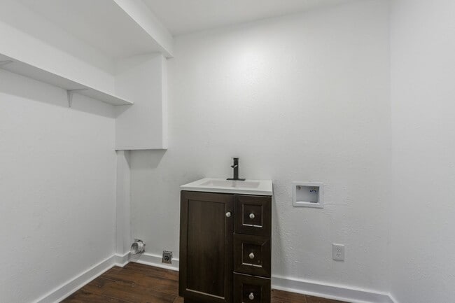 Building Photo - 2508 NW 86th St
