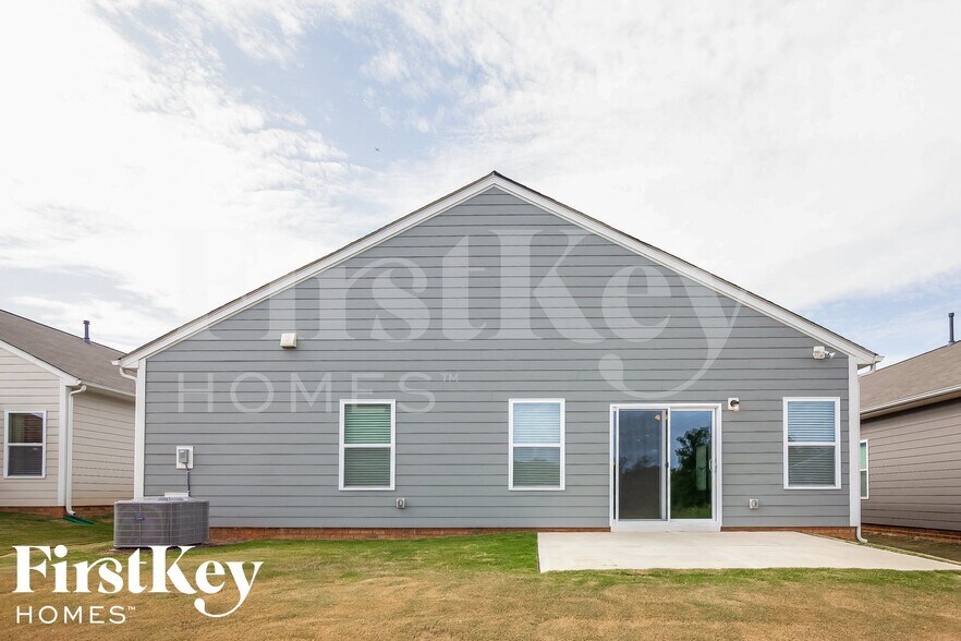 Building Photo - 126 Willow Valley Dr