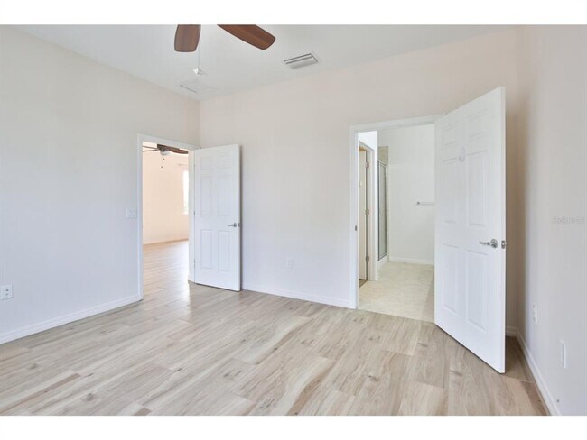 Building Photo - 19108 Lappacio St