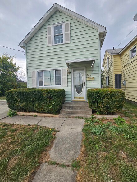 Primary Photo - 766 W Wayne St