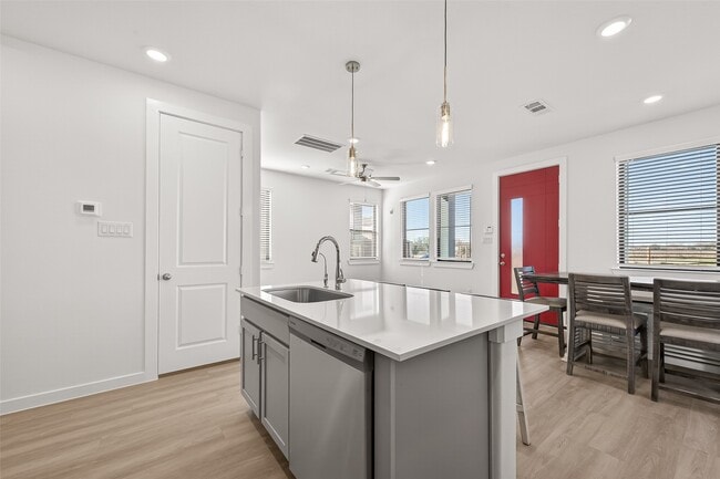 Building Photo - 3223 Loam Ln