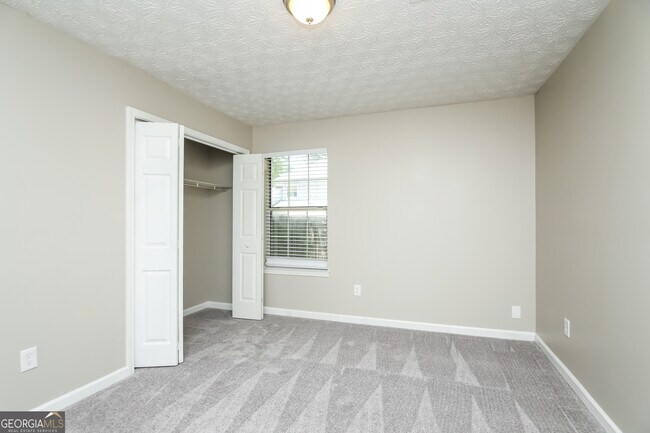 Building Photo - 4508 High Grove Ct NW