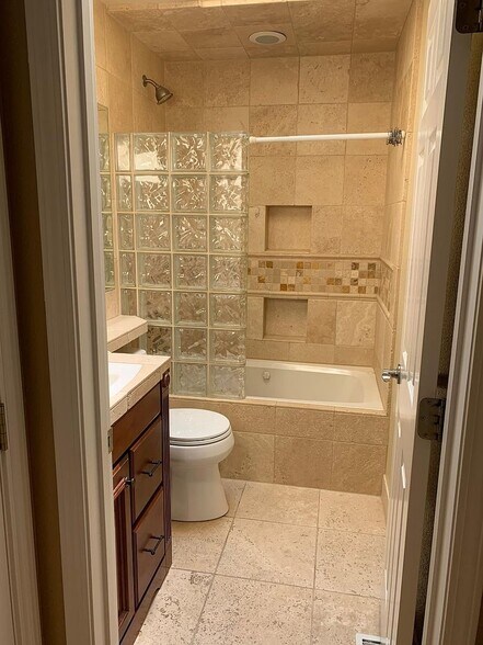 Building Photo - 5986 S Wallflower Pl