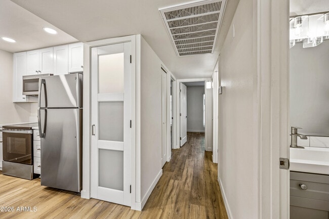 Building Photo - 4139 N 27th St