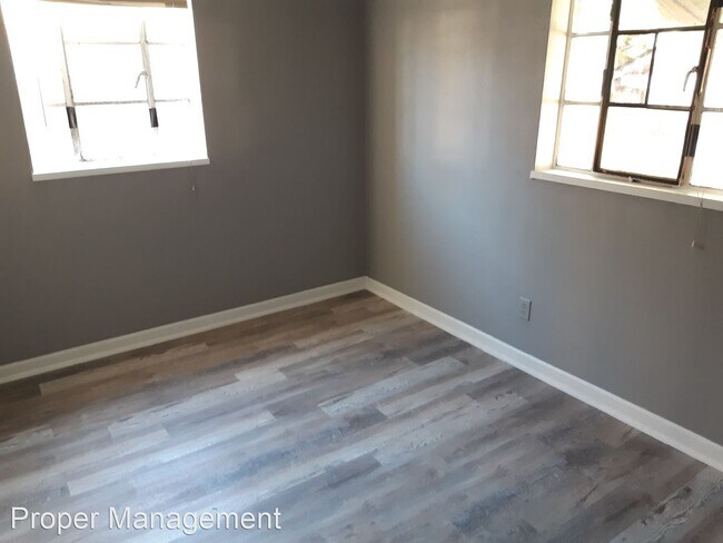 Building Photo - 3 br, 1 bath House - 408 Sandhurst Dr