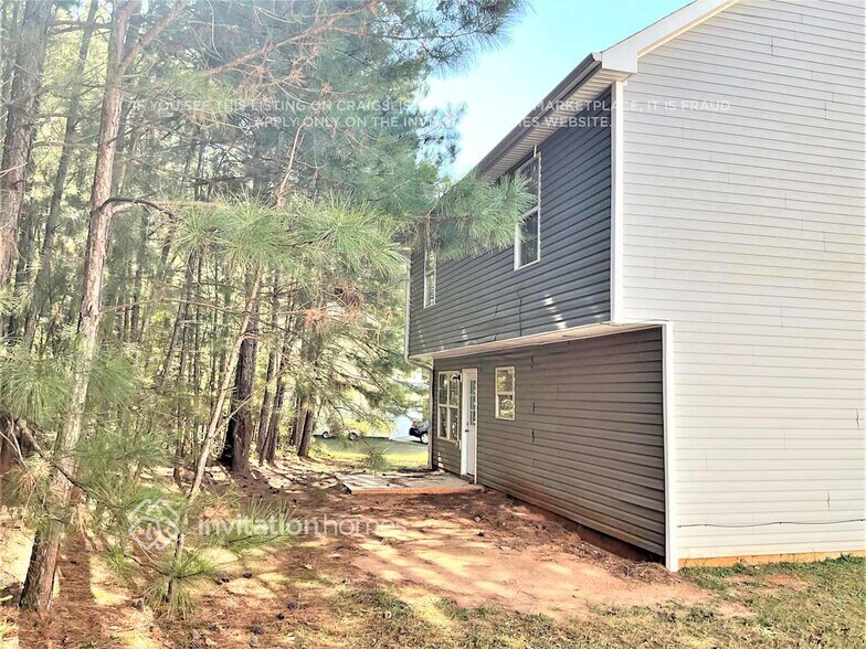 Building Photo - 8251 Sterling Ln