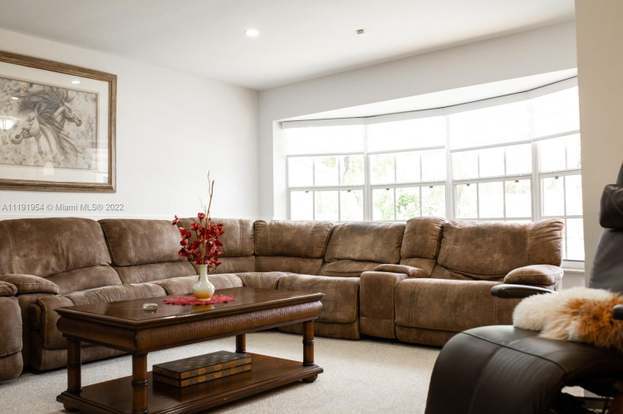 Building Photo - 4115 Madison St