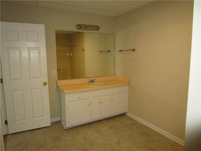 Building Photo - 2429 Thompson Mill Rd