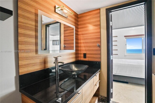 Building Photo - 1151 N Fort Lauderdale Beach Blvd