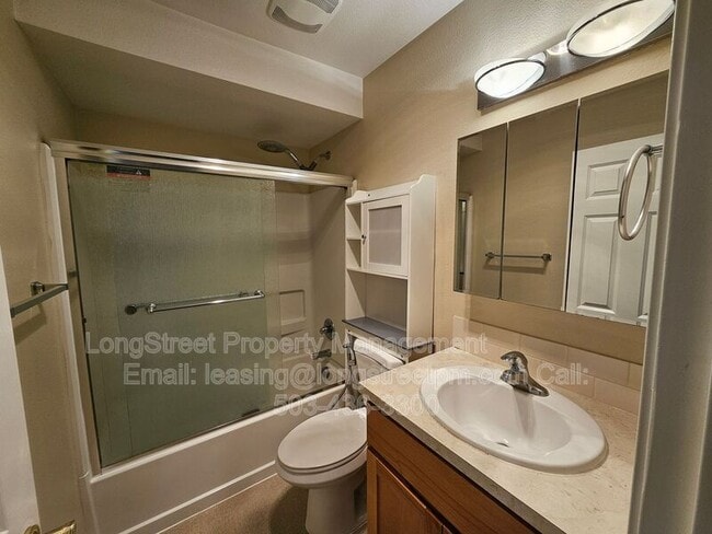 Building Photo - 4 Touchstone Dr