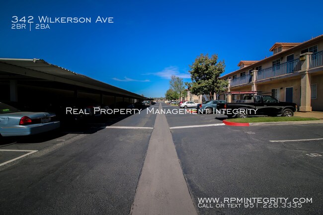Building Photo - 2 bedroom 2 bath apartment in Perris