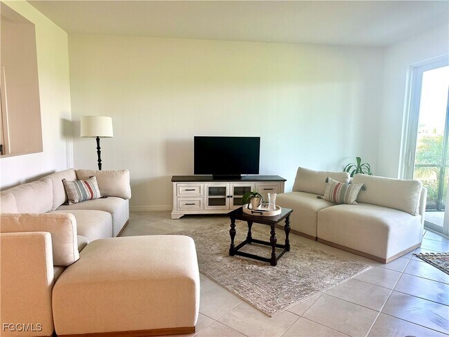 Building Photo - 20610 Hazelnut Ct