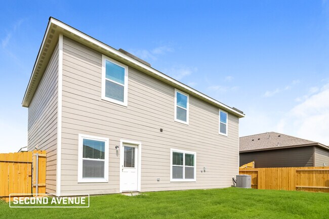 Building Photo - 13803 Roosevelt Arch Dr