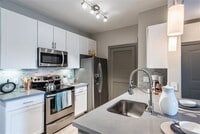 Building Photo - Elevated Lifestyle, With 1 Month Complimen...