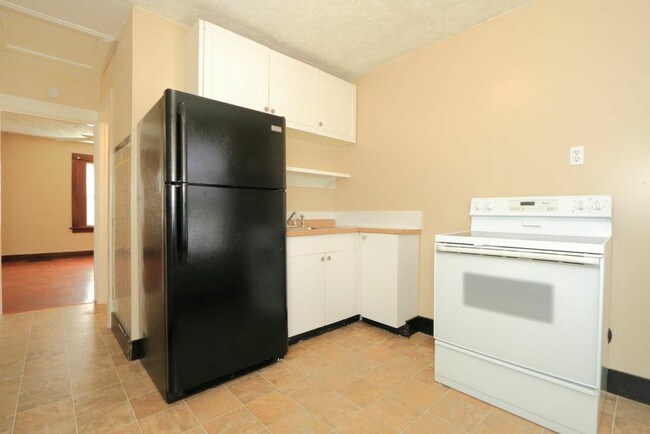 Building Photo - 3222 Welsberg