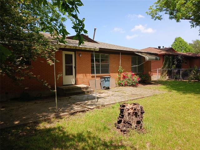 Building Photo - 1102 11th St