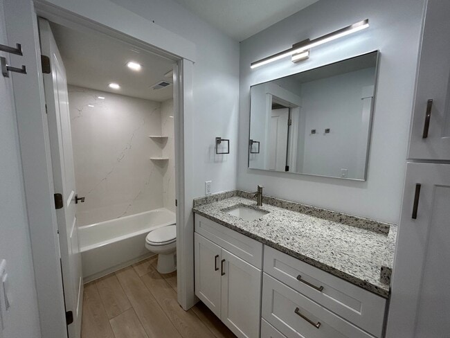 Building Photo - 2 Bedroom 2 Bathroom Condo Salt Lake City