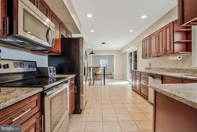 Building Photo - 2509 Kittery Ln