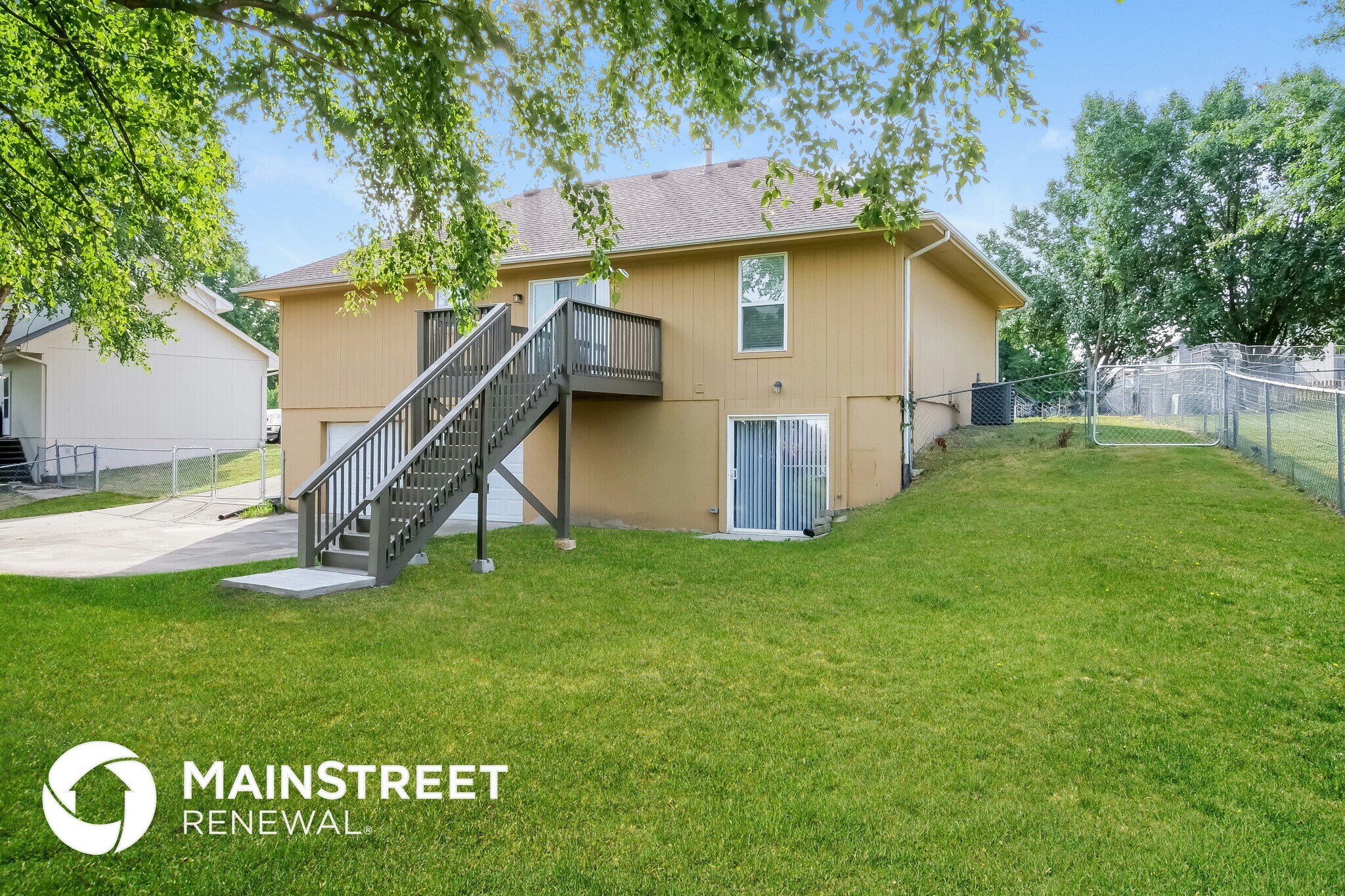 Building Photo - 406 Brookside Cir
