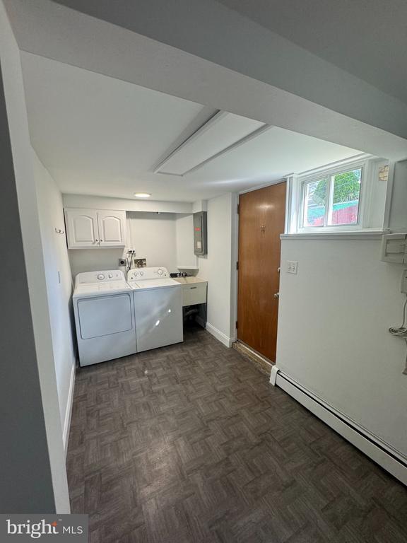 Building Photo - 216 Sussex Blvd