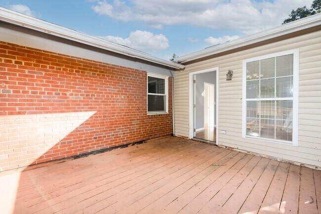 Building Photo - Gorgeous 5BR/3FB Bethesda Home - Spacious ...