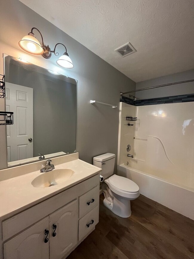 Building Photo - Beautiful Home Located Off Of Whitesville ...