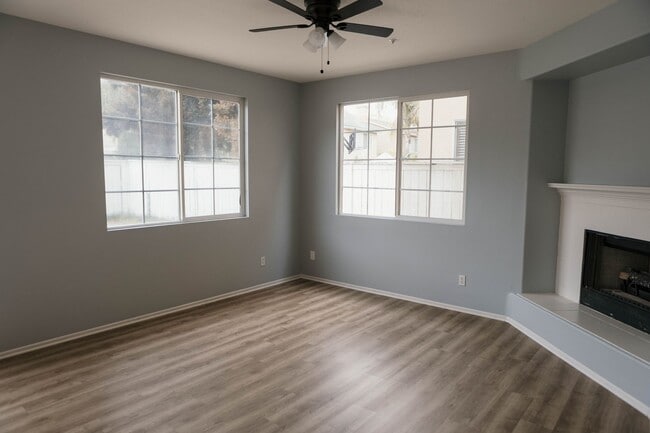 Building Photo - 1605 Snow Ave