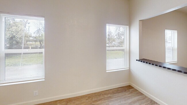 Building Photo - Newly Remodeled 4-Bedroom Home in Del Rey, CA