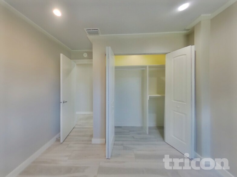 Building Photo - 1040 Grapefruit Rd SE